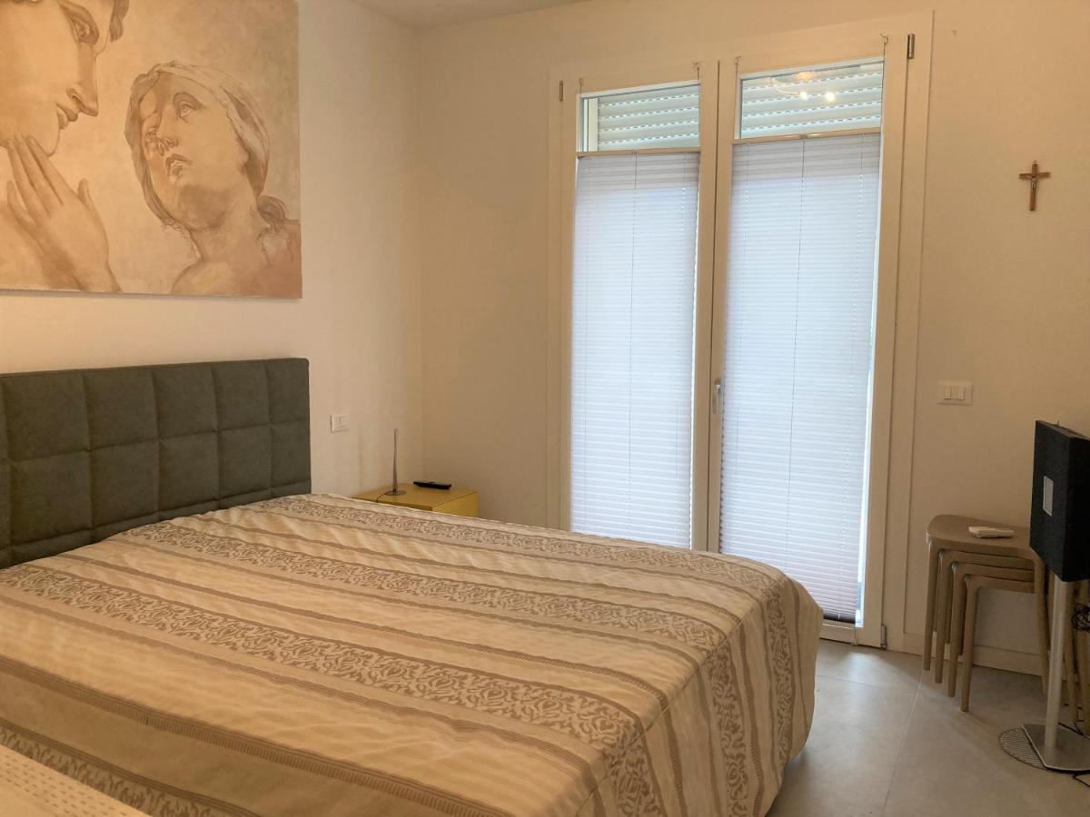 Holiday House Al Porto View Lake 佩斯基耶拉德加达 外观 照片
