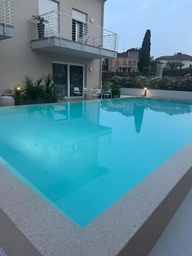 Holiday House Al Porto View Lake 佩斯基耶拉德加达 外观 照片
