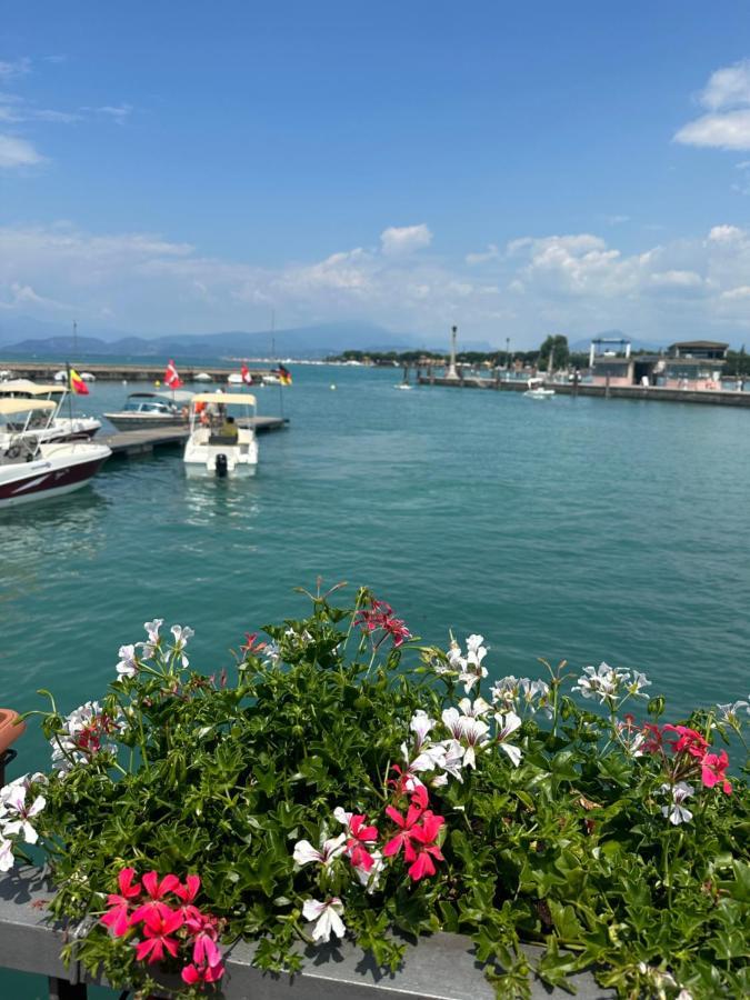 Holiday House Al Porto View Lake 佩斯基耶拉德加达 外观 照片